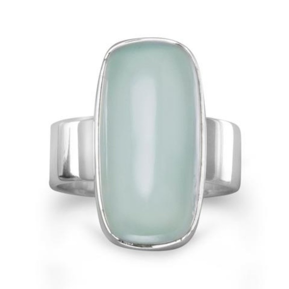 Oval Green Chalcedony Ring - Picture 1 of 1